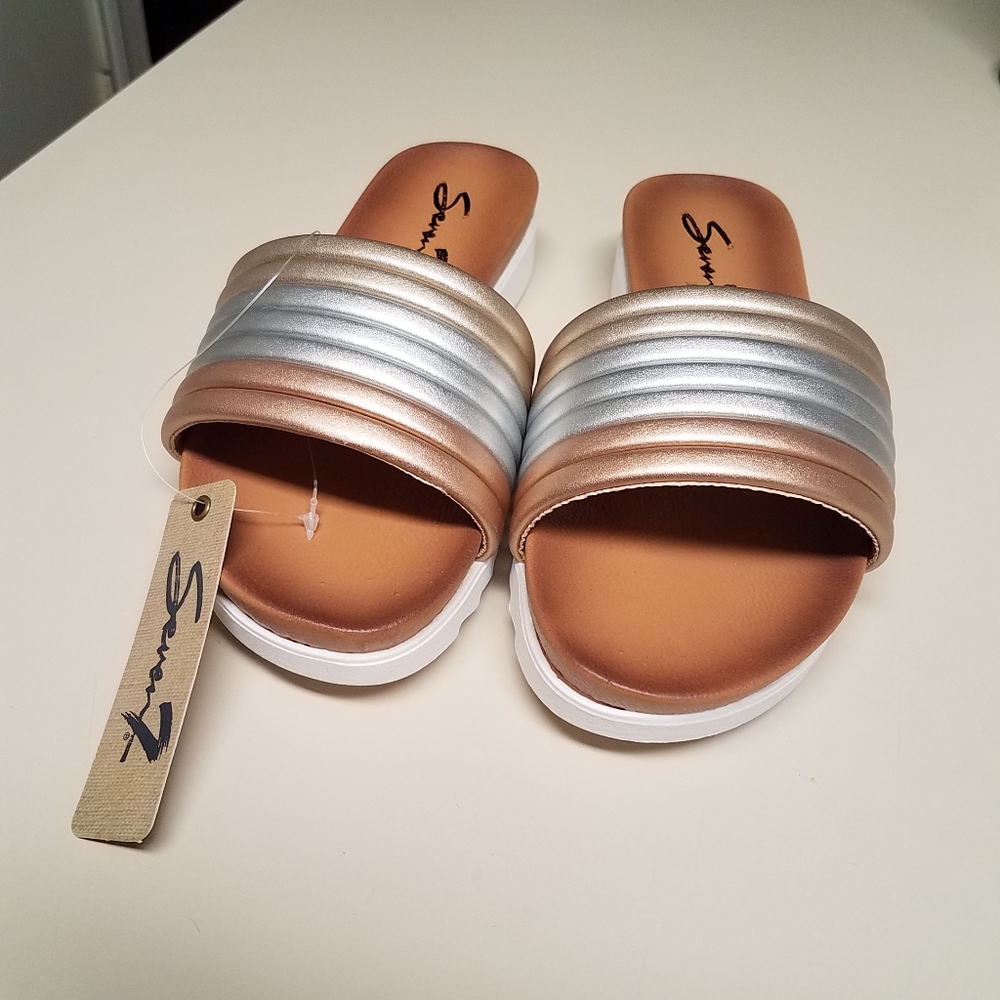 Seven7 Pearly Sandals Size 7